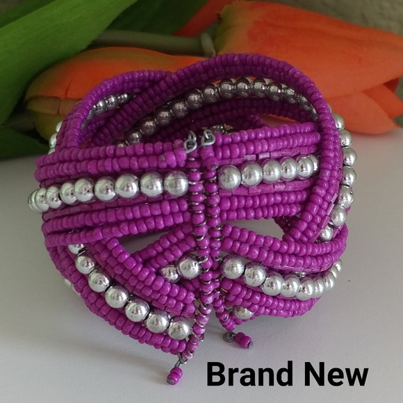 Jewelry - 🆕 Beaded Statement Bracelet